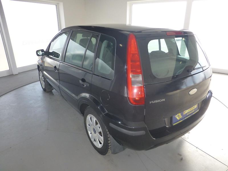 Ford Fusion (2002) 1,4TDCI-50KW**NOVÉ PNEU* - fotka 8 z 25