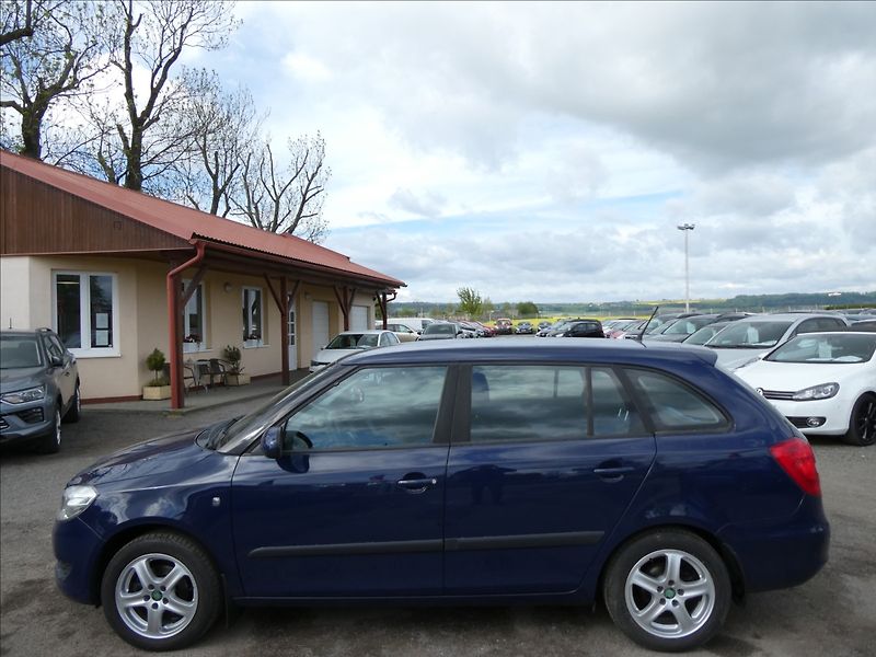 Škoda Fabia 1,2 TSi 63kW 2x kola, klima - fotka 4 z 38