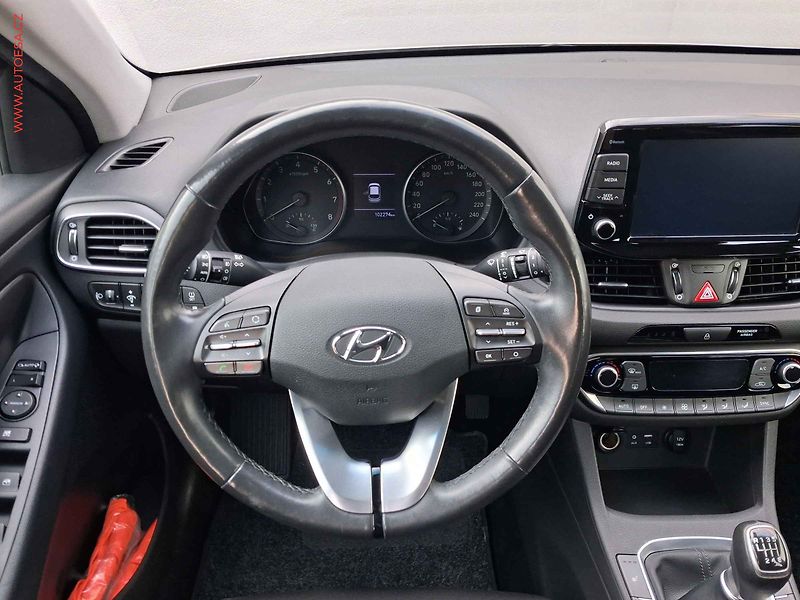 Hyundai i30 (2020) 1.0 T-GDi, 1.maj,ČR, Style - fotka 11 z 19