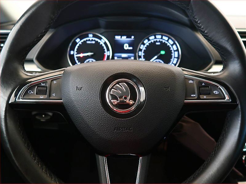 Škoda Superb (2019) Ambition Plus 2.0 TDI, Automat - fotka 16 z 18