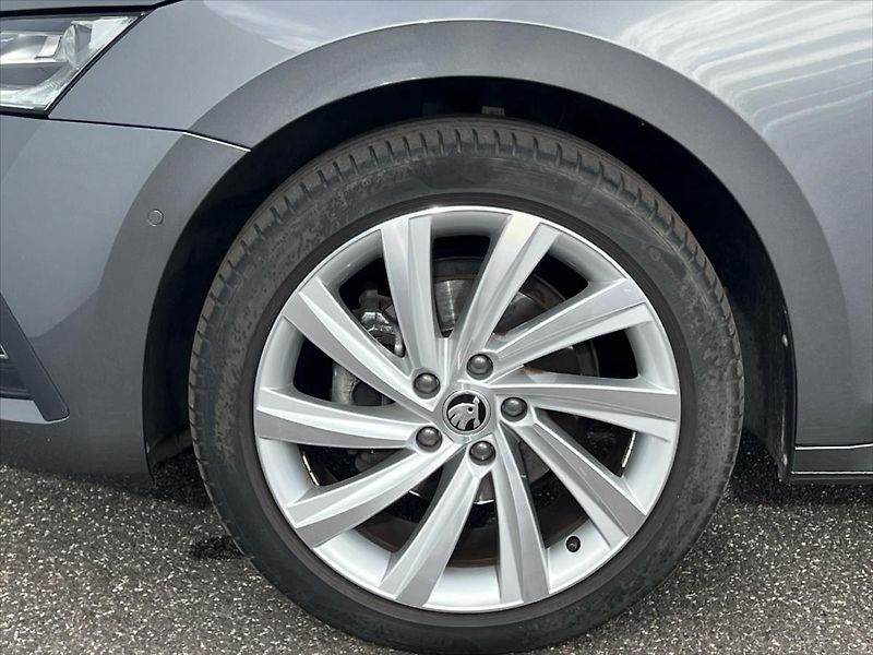Škoda Octavia 1,5 TSi 110kW e-TEC 7DSG STYLE - fotka 12 z 30
