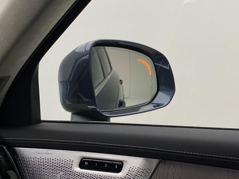 Volvo XC90 (2026) T8 AWD Plug-in BRIGHT ULTRA - fotka 34 z 75