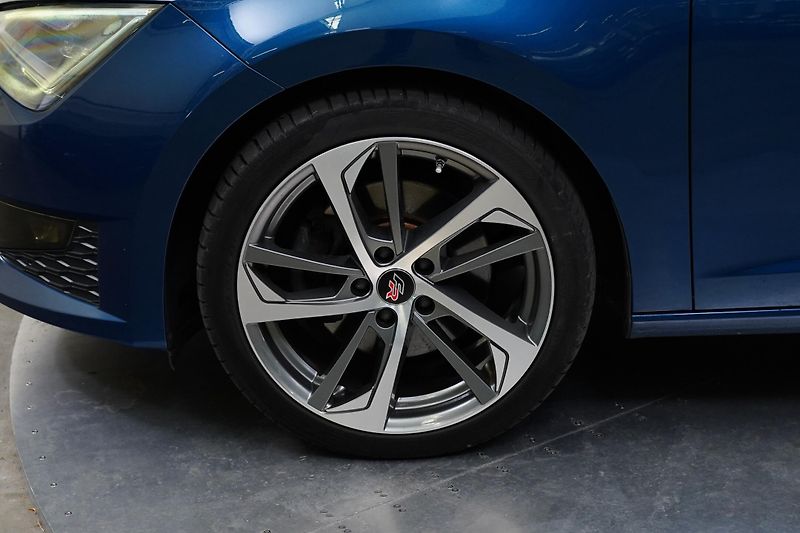 Seat Leon - fotka 10 z 27