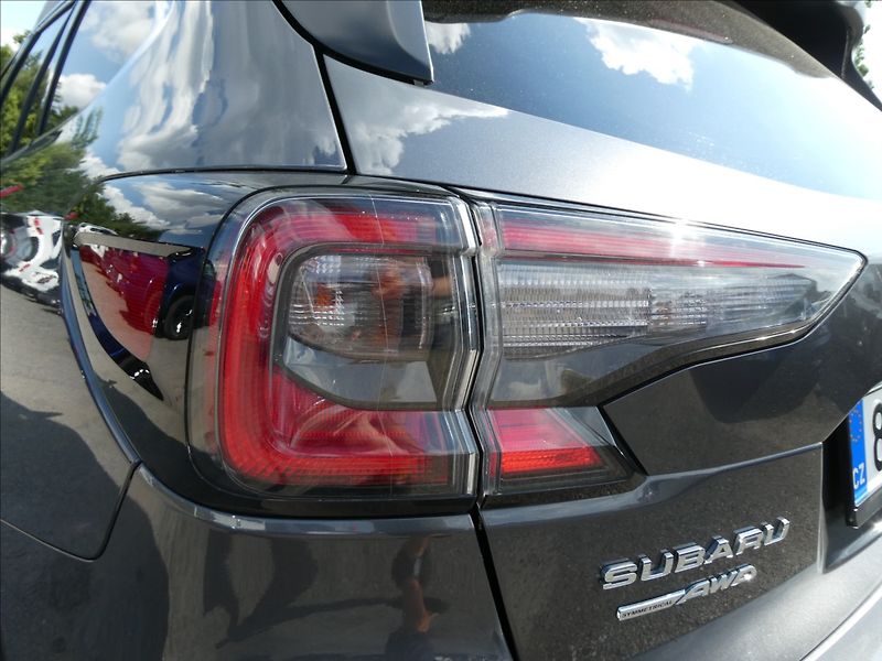 Subaru Outback 2,5 i 124kW AWD ČR,DPH,2x kola - fotka 11 z 46