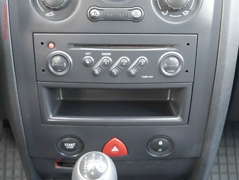 Renault Mégane (2003) 1.5 dCi, 1.maj, servis.kniha - fotka 12 z 15