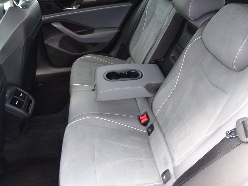 Volkswagen Passat Business  1.5 eTSI 7DSG  110 k - fotka 25 z 30