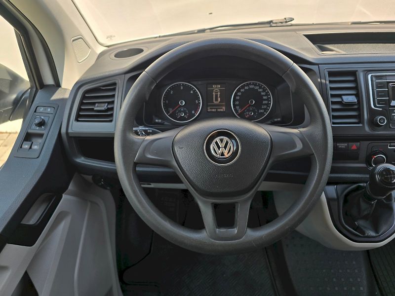 Volkswagen Transporter (2019) 2,0TDI 110KW - fotka 6 z 23