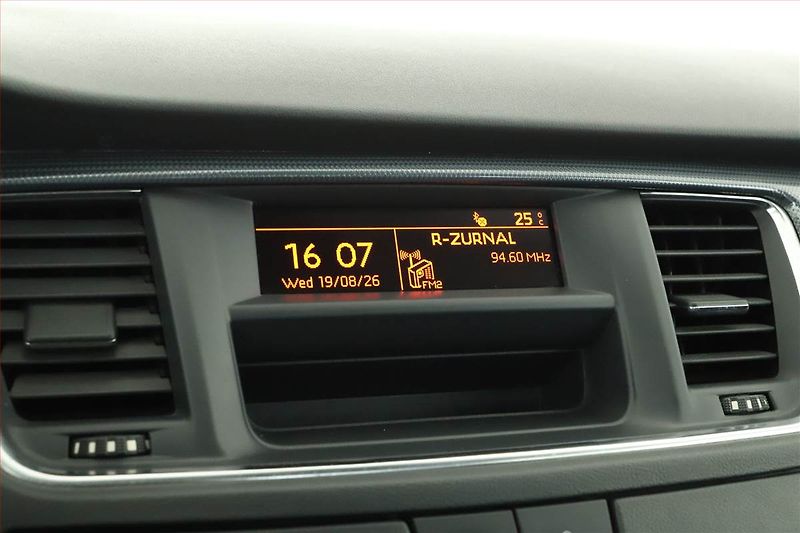 Peugeot 508 (2011) 2.0 HDi, ČR,1.maj, Xenony - fotka 11 z 16