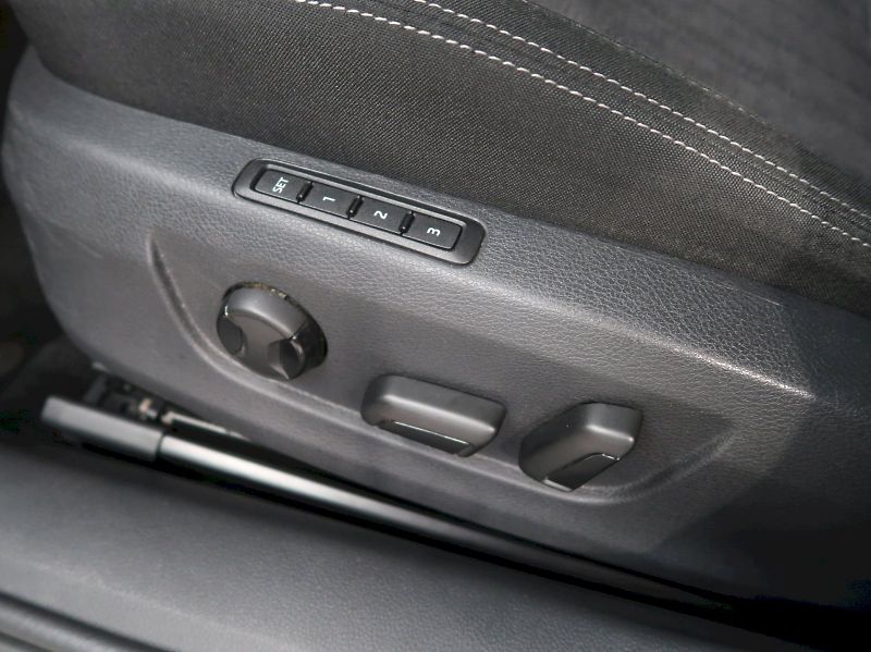 Škoda Superb (2019) STYLE 2.0TDI 140KW 4x4 DSG LED - fotka 14 z 47