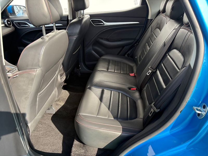 MG ZS 1.0TGI AUT. Eleg, Navi, Kamera - fotka 7 z 25