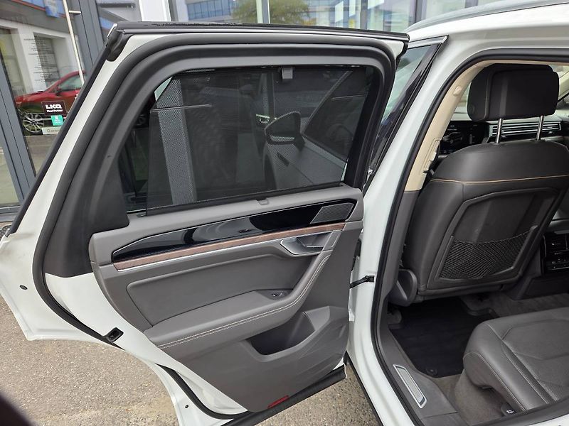 Volkswagen Touareg (2019) 3.0 TDI 210kW Vztduch/Noční vi - fotka 41 z 44