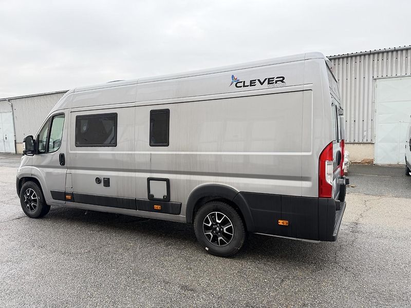 Clever Vans (2026) Runner 636 2026 - fotka 5 z 14