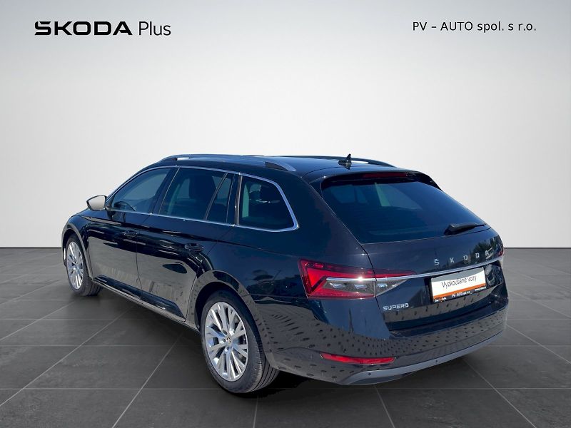 Škoda Superb (2023) 2.0 TDI 147kW DSG Style Plus c - fotka 28 z 35