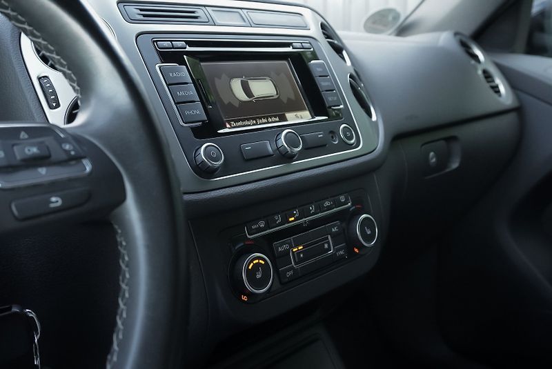 Volkswagen Tiguan 1.4 TSI LIVE - fotka 16 z 40
