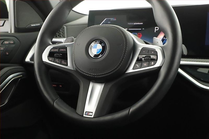 BMW X6 (2025) xDrive30d, M PAKET, VZDUCH - fotka 29 z 30