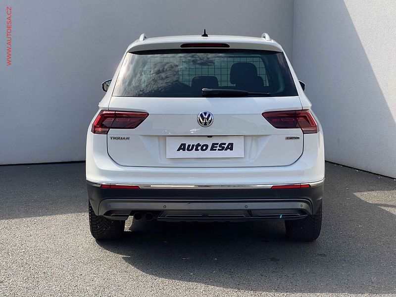 Volkswagen Tiguan (2018) 2.0 TSi 4x4, Highline, DSG - fotka 5 z 21