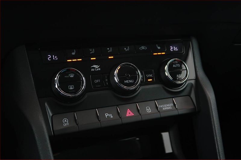Škoda Karoq (2021) 2.0 TDI - fotka 16 z 20