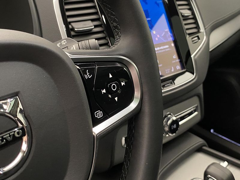 Volvo XC90 B5 AWD BRIGHT PLUS AUT 7míst - fotka 21 z 62