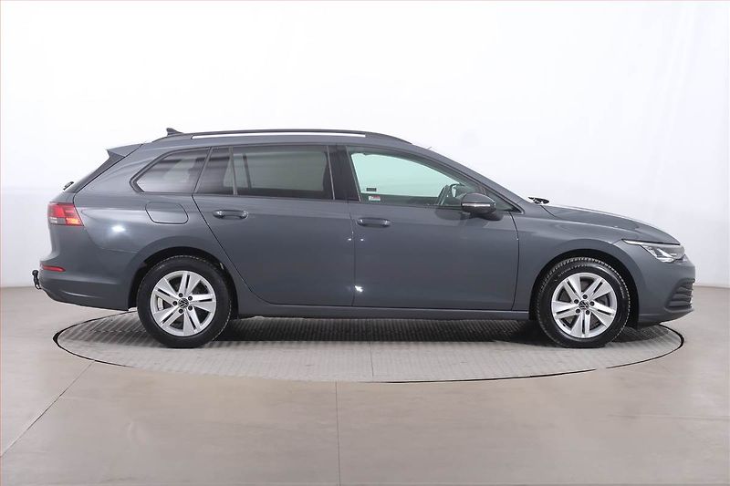 Volkswagen Golf (2021) 2.0 TDI, Automat, Navi - fotka 6 z 25