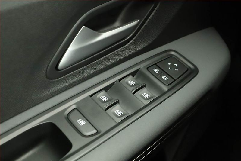Dacia Jogger (2025) 1.0 TCe, EXTREME, KEYLESS - fotka 11 z 14