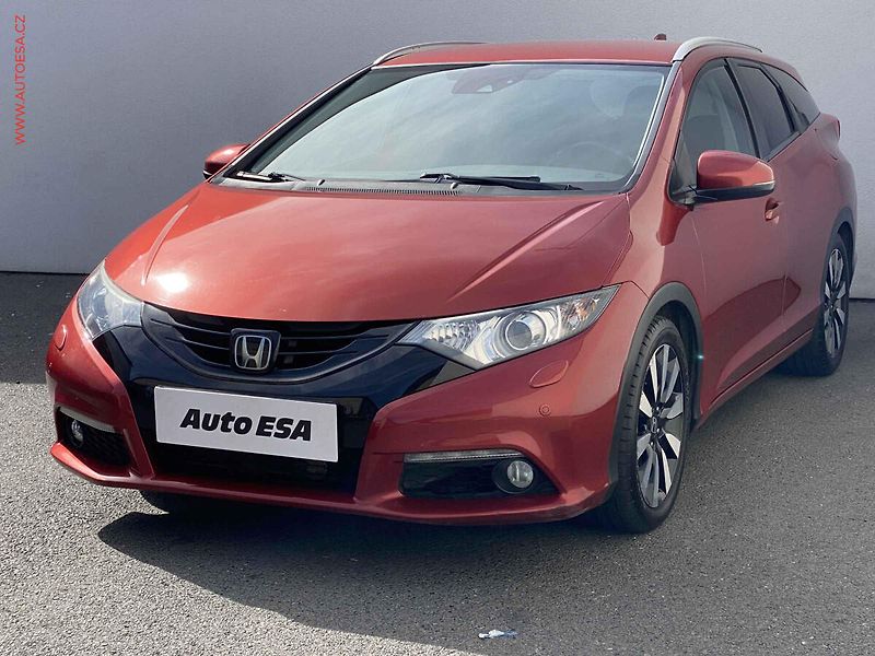 Honda Civic (2014) 1.6 i-DTEC, ČR, Bixen, kamera - fotka 3 z 20