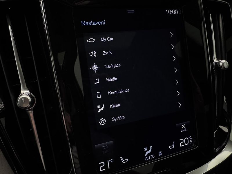 Volvo V60 CC MOMENTUM PRO AUT - fotka 41 z 48