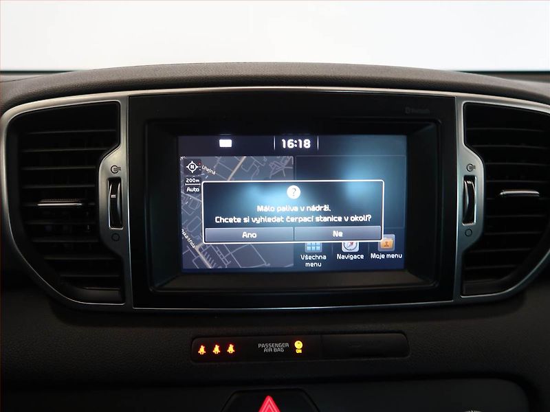 Kia Sportage (2016) 1.6 GDI, Navi, Tempomat - fotka 11 z 13