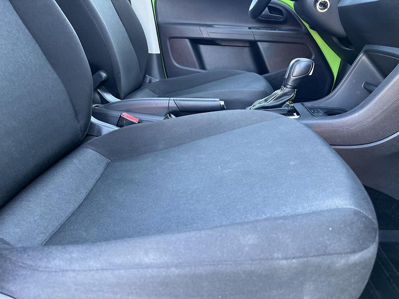 Škoda Citigo e iV 61kw KLIMA TEMPOMAT ALU - fotka 29 z 39