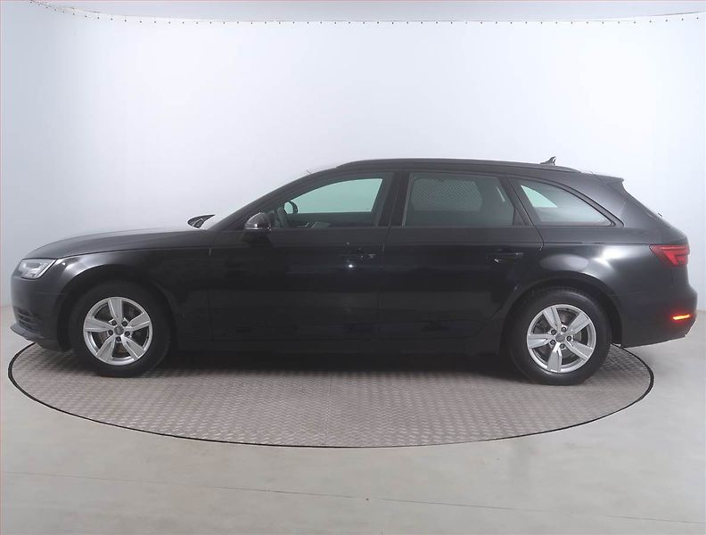 Audi A4 (2018) Design 2.0 TDI, Automat, Navi - fotka 3 z 16