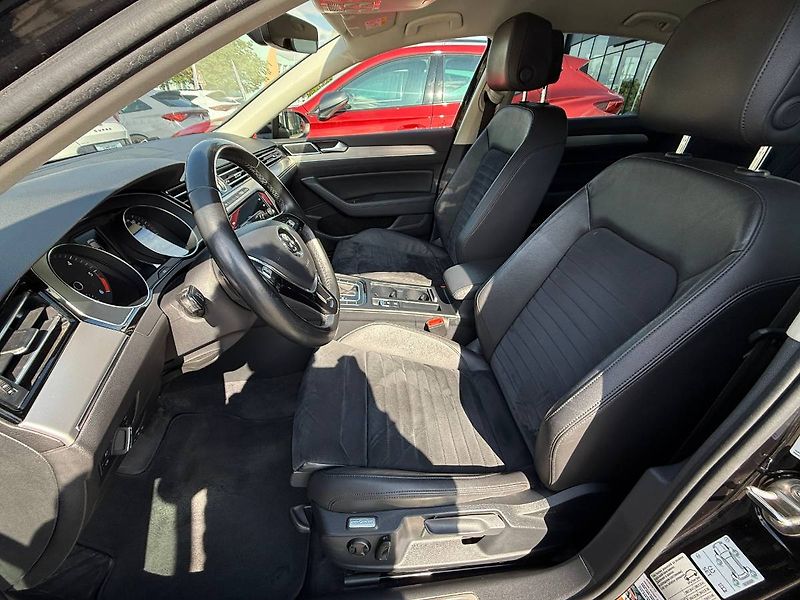 Volkswagen Passat (2017) 2.0 TDI BMT 140kW DSG Highline - fotka 18 z 32