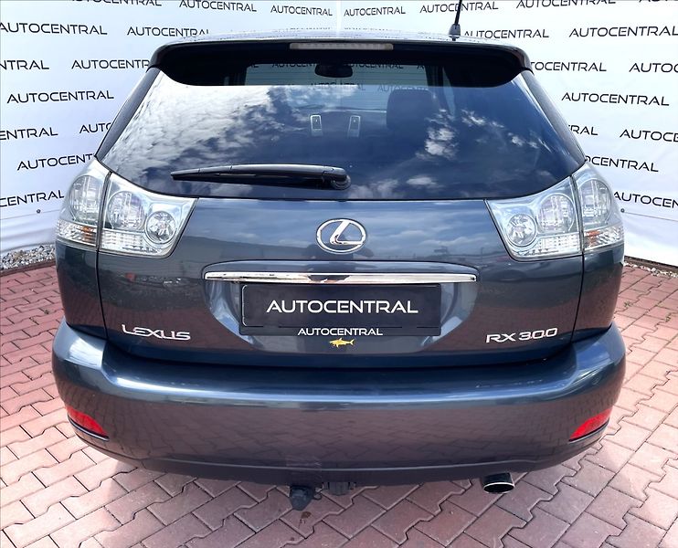 Lexus RX 300 3,0 i,150kW,4x4,Aut. - fotka 5 z 23