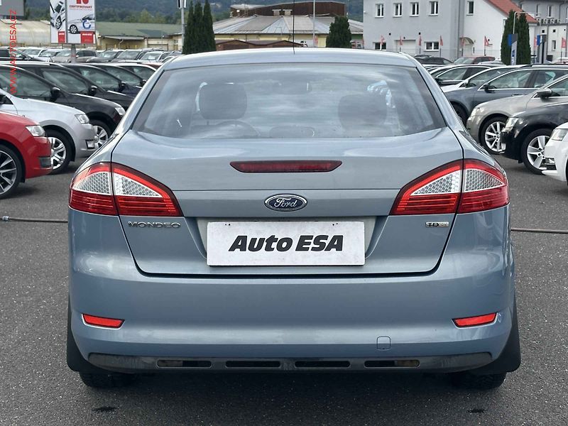 Ford Mondeo (2009) 2.2TDCi, Xenon, AC - fotka 5 z 15