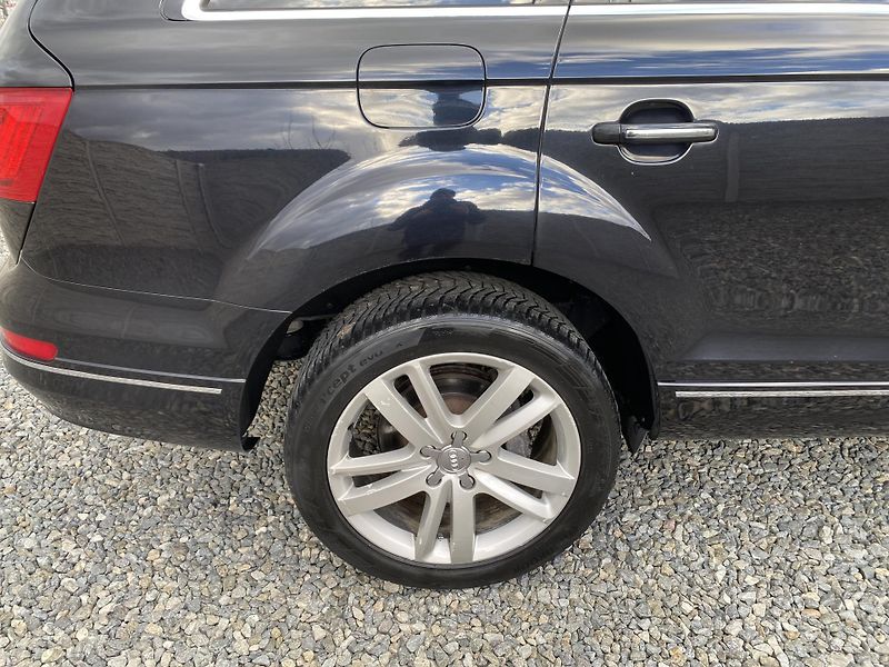 Audi Q7 3.0TDi 4x4 240PS FL 8Q SLINE!! - fotka 50 z 156