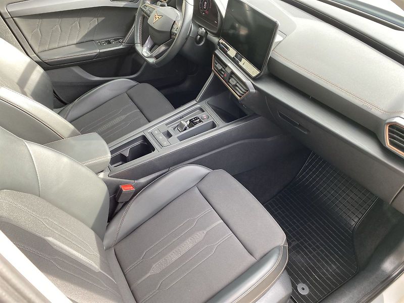 Cupra Formentor (2023) 1.5 TSI DSG - fotka 8 z 36