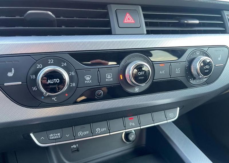 Audi A5 Sportback 45 TFSI Q Matrix Kam - fotka 22 z 24