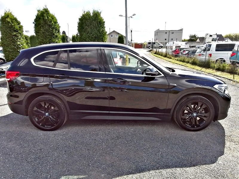 BMW X1 (2022) xDrive25e PHEV 162kW Plug in - fotka 6 z 43