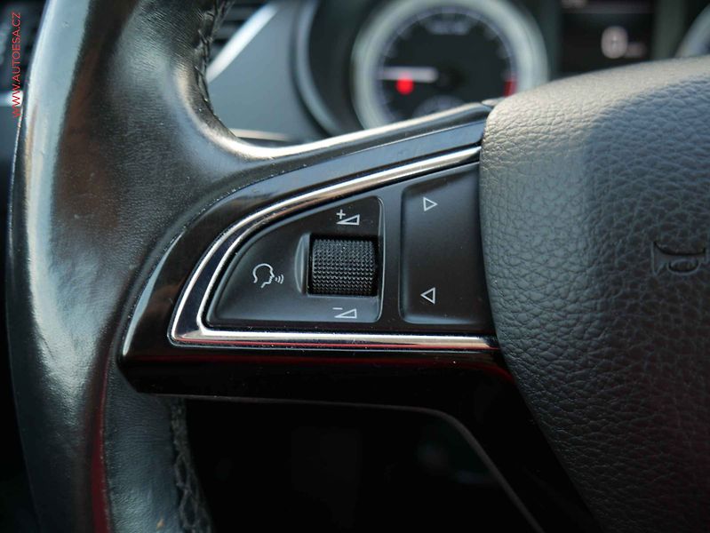 Škoda Octavia (2019) 1.6TDi, ČR, Navi, LED, AC - fotka 14 z 20