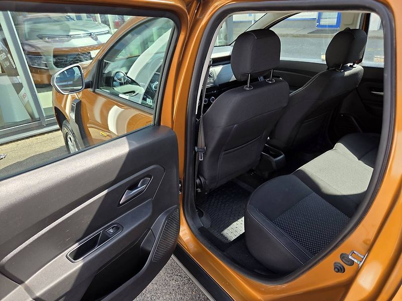 Dacia Duster (2021) 1.5 DCI 4x4 - fotka 25 z 33