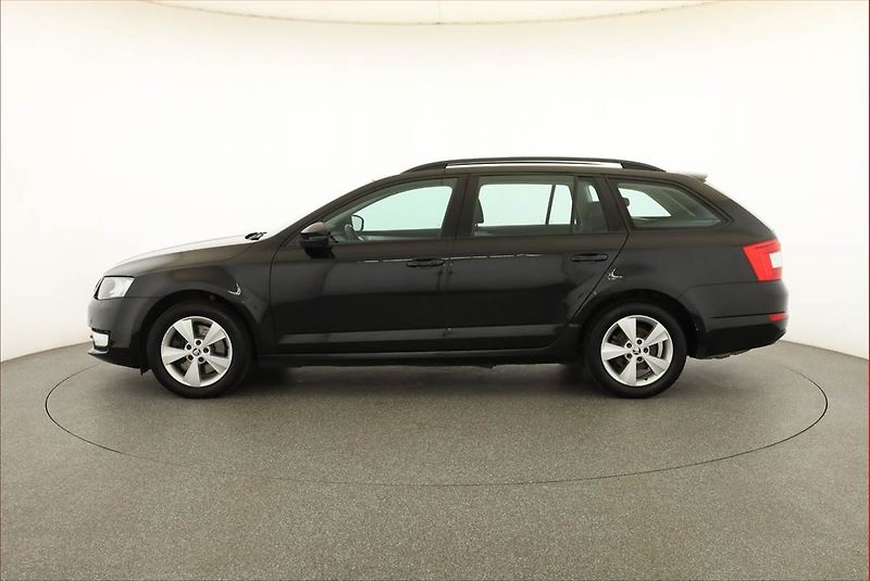 Škoda Octavia (2016) 1.8 TSI, Tempomat - fotka 3 z 16