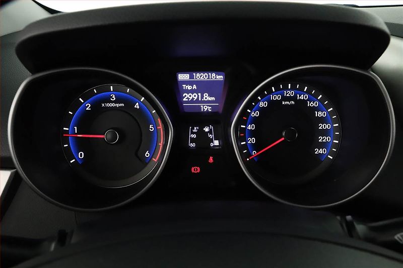 Hyundai i30 (2017) Weekend 1.6 CRDi, Serv.kniha - fotka 8 z 13
