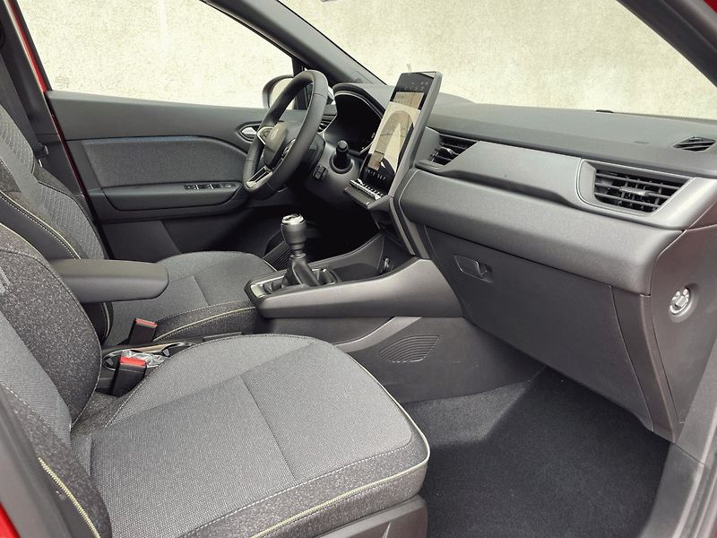Renault Captur (2026) Techno 1,0TCe 90k - fotka 7 z 26