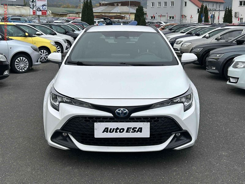 Toyota Corolla (2023) 1.8 i, 1.maj,ČR, Active, AT - fotka 2 z 19