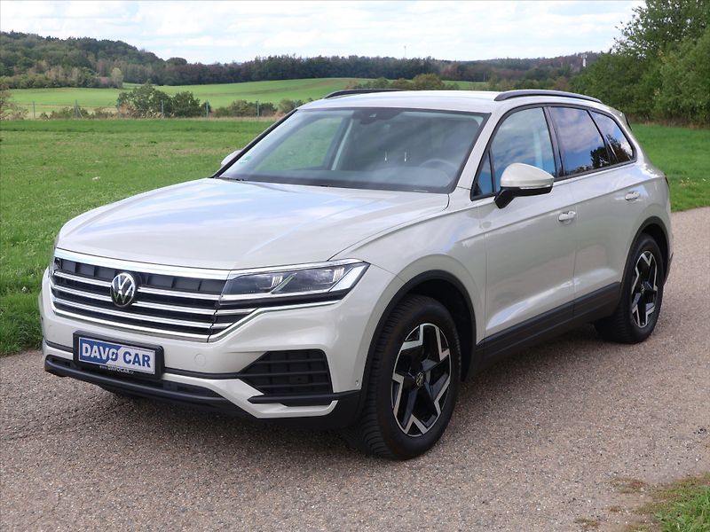 Volkswagen Touareg 3,0 TDI 170kW Limited Tiptroni - fotka 3 z 38