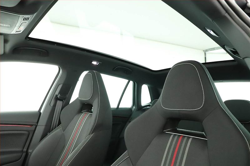Škoda Kamiq (2026) 1.5 TSI, MONTE CARLO, AUTOMAT - fotka 10 z 20
