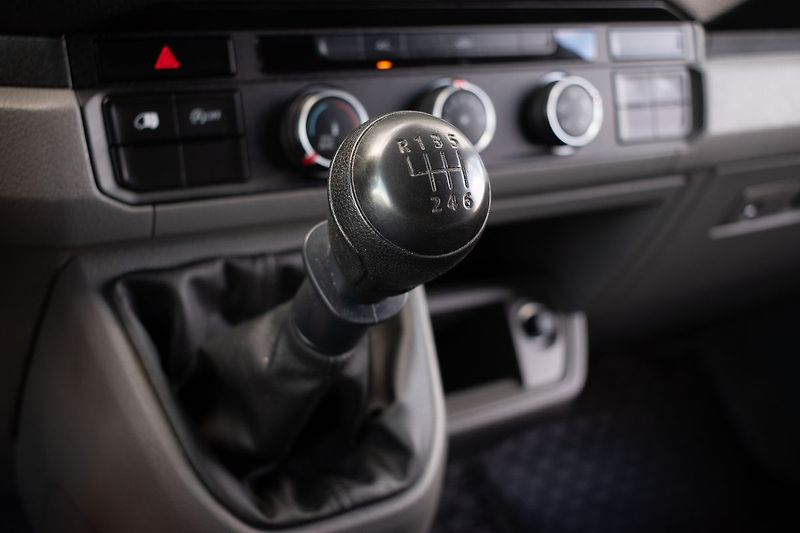 Volkswagen Crafter 2.0 TDI L2H2*2xŠOUPAČKY*DPH* - fotka 17 z 29