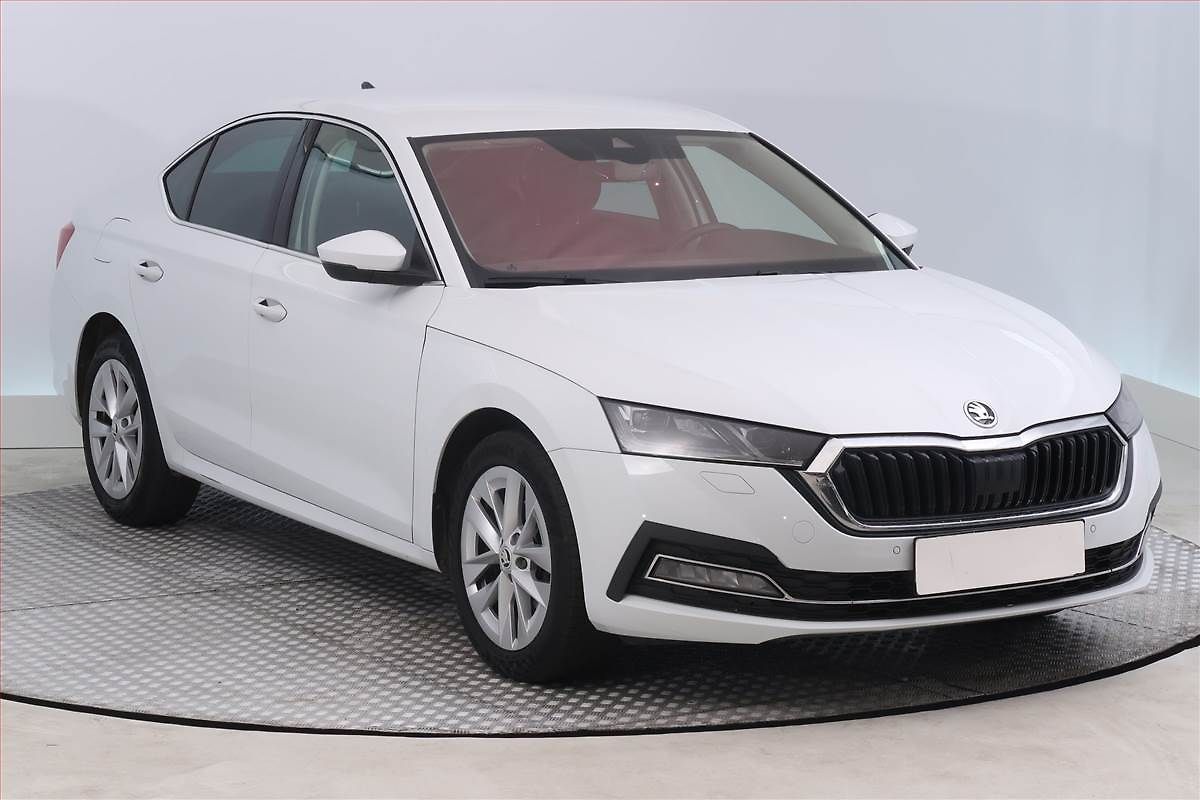 Škoda Octavia 2.0 TDI, ČR,1.maj, Kůže