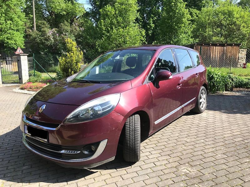 Renault Scénic (2013) - fotka 2 z 12