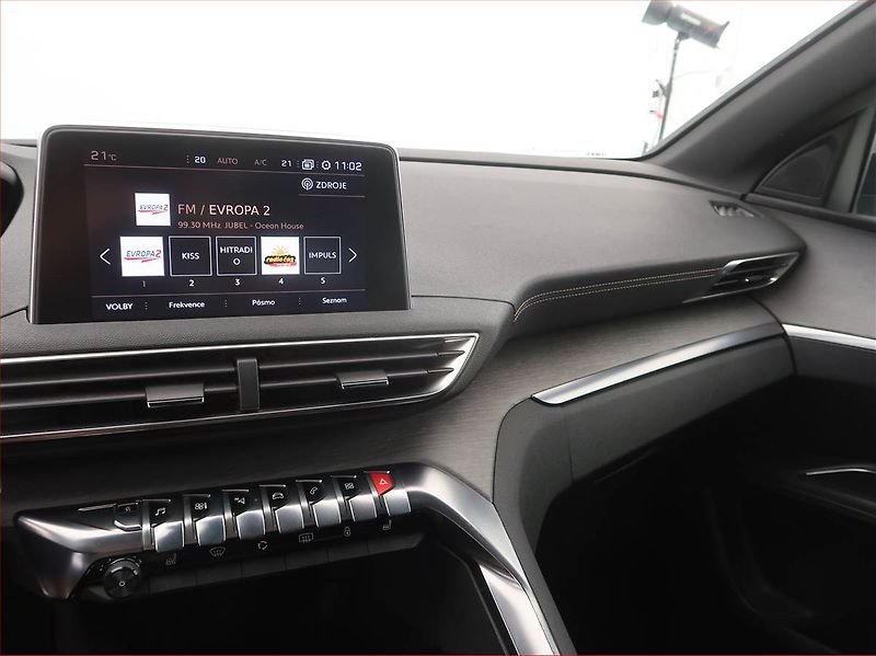 Peugeot 3008 (2017) GT Line 2.0 BlueHDi, Automat - fotka 10 z 14