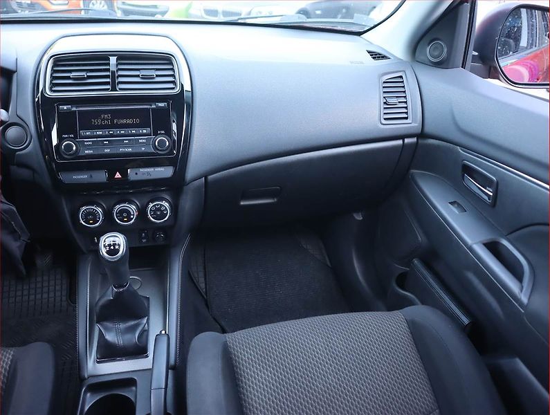 Mitsubishi ASX (2019) 1.6 MIVEC, Serv.kniha - fotka 8 z 17