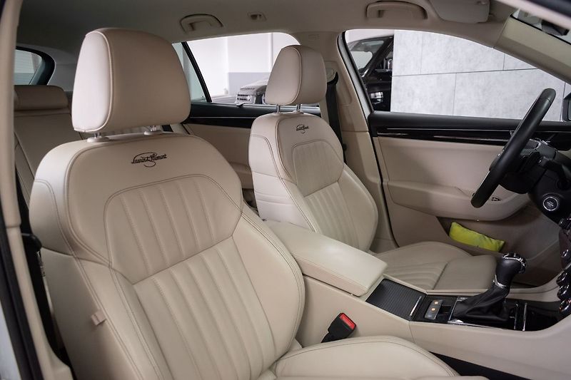 Škoda Superb TDI 147kW 4x4*L&K*TAŽNÉ*ČR 1.M - fotka 13 z 49